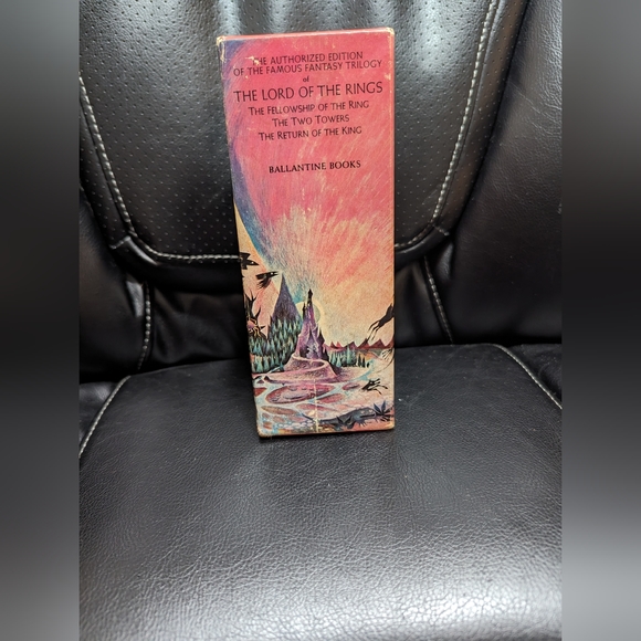 Tolkien Box Set with 2 books. The Two Towers and the return of the Kings. - Picture 6 of 11